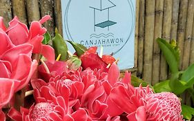 Canjahawon Nipa Hut Homestay